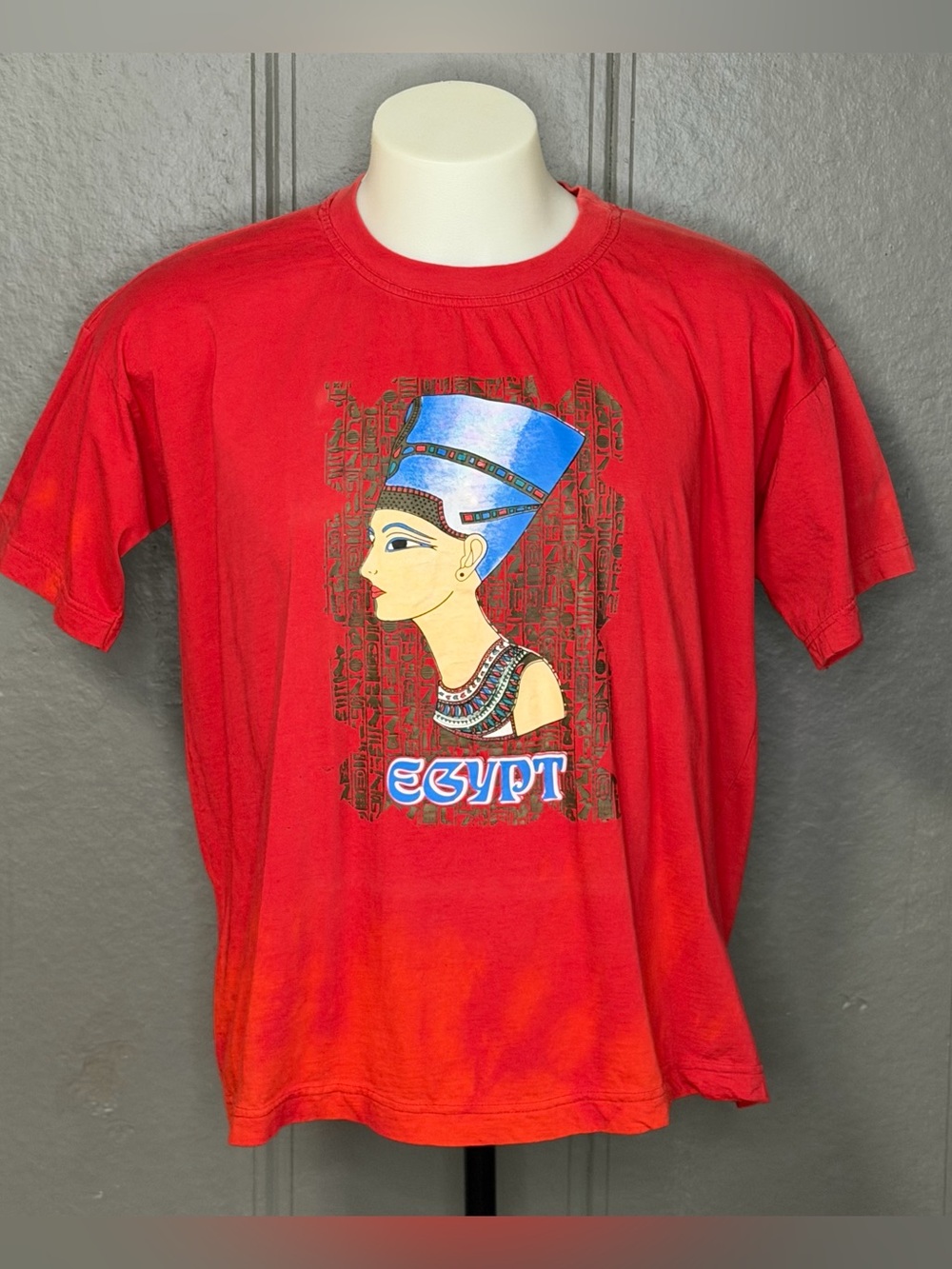 Vintage Levant Egypt Nefertiti Red Tee